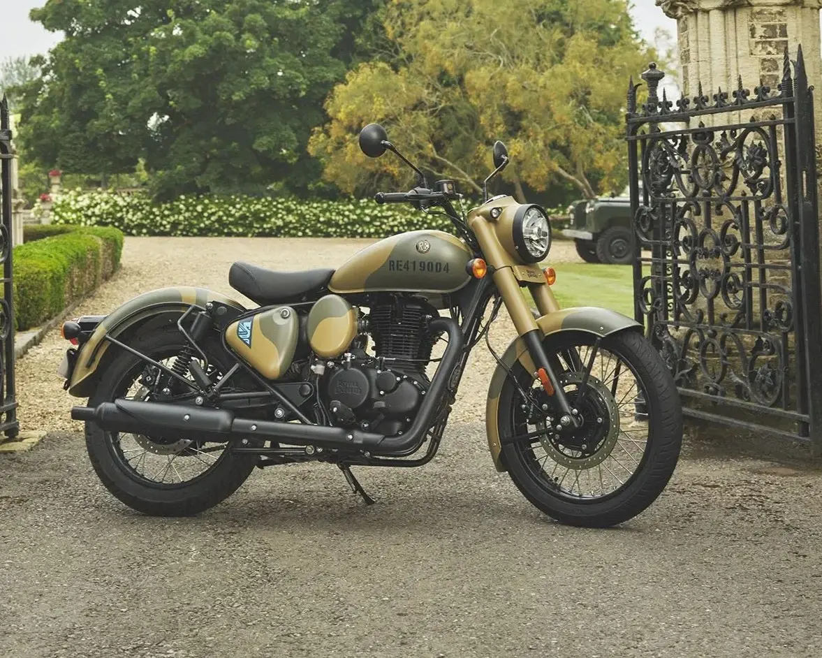 CLASSIC-350-COMMANDO-SAND (2)